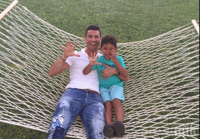 Кристиано разпуска на Бахамите, недоволства от събитията в Реал