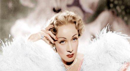 продадоха имението марлене дитрих бевърли хилс