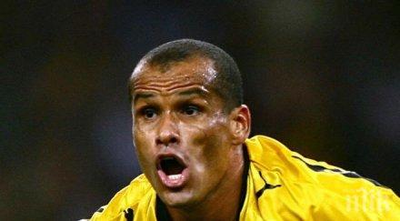 годишният ривалдо завръща терена