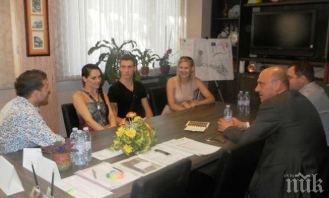 Световни вицешампиони гостуваха на поморийския кмет Иван Алексиев