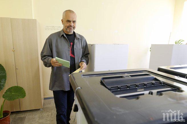 Левицата печели избори в Албания