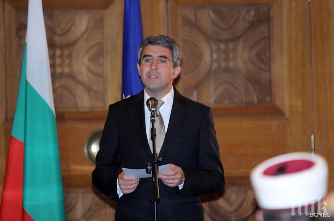 Плевнелиев: Ще ми се в дебата за НАТО компютрите да не станат компоти