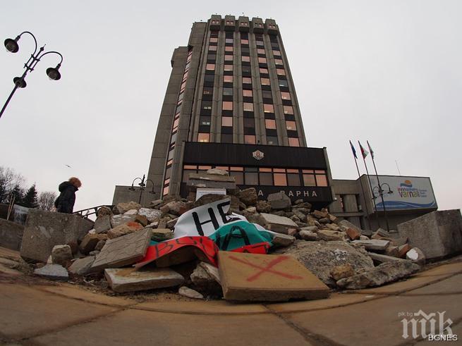  Фрийдъм хаус: Осма година демокрацията в България е в упадък 