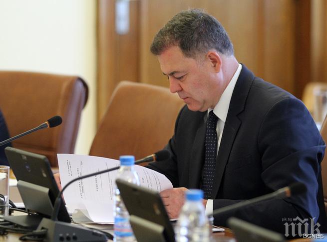 Ненчев: Няма нищо по-логично от това НАТО и съюзниците да укрепват сигурността