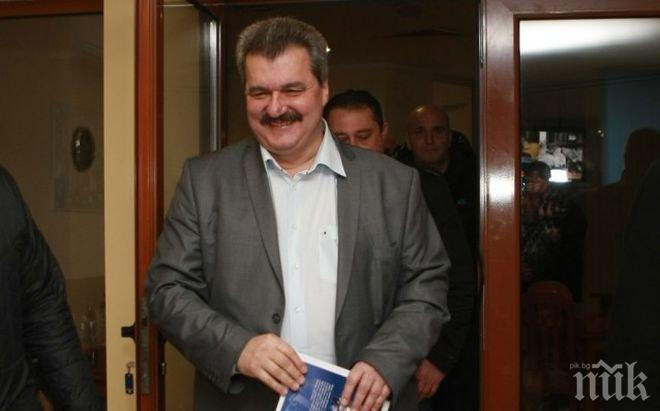 Батков пристигна на Герена, стартира ключовата среща