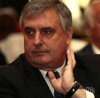 Калфин настоява правителството да направи оценка на въздействието на споразумението между ЕС и САЩ