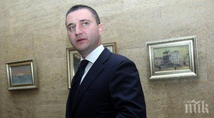 горанов делът банките гръцка собственост малък