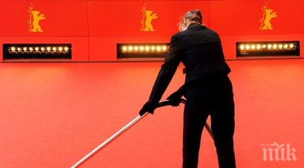 продавачка гони крадци прахосмукачка