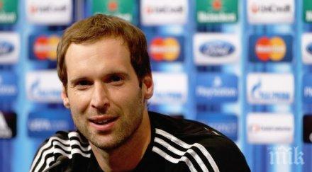 петър чех минава медицински прегледи подписва арсенал