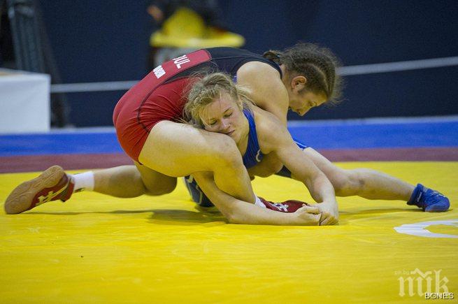 Виктория Бобева ще се бори за бронза