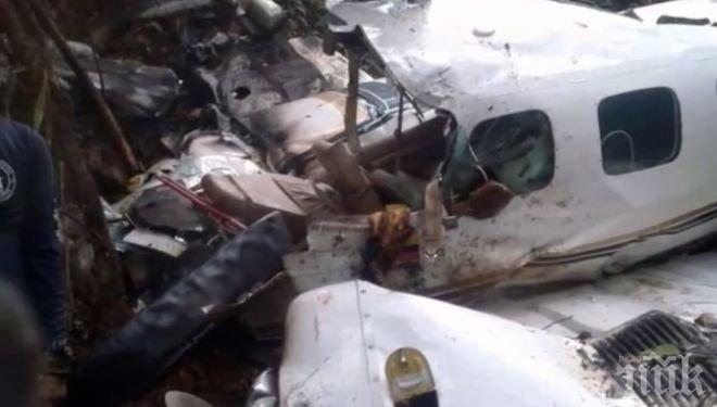 Майка и бебе оцеляха 5 дни в джунглата в Колумбия след самолетна катастрофа (видео)