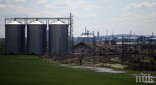 Днес приключва митническата проверка на Лукойл Нефтохим