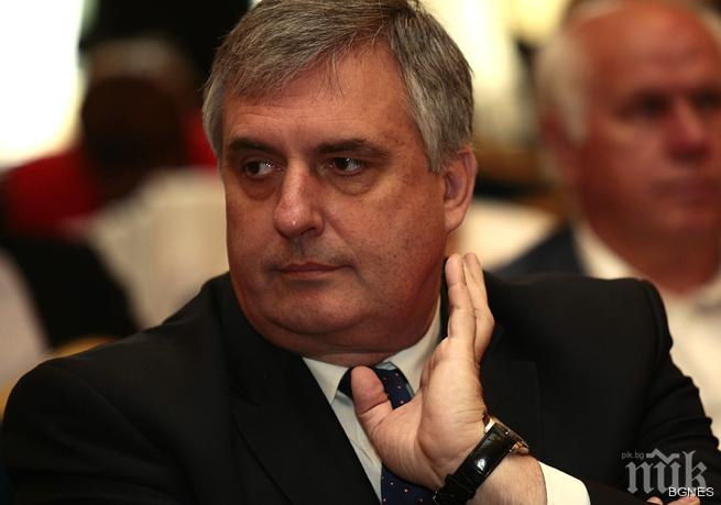 Калфин настоява правителството да направи оценка на въздействието на споразумението между ЕС и САЩ