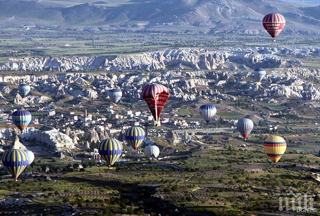 18 ранени при твърдо приземяване на въздушен балон в Турция