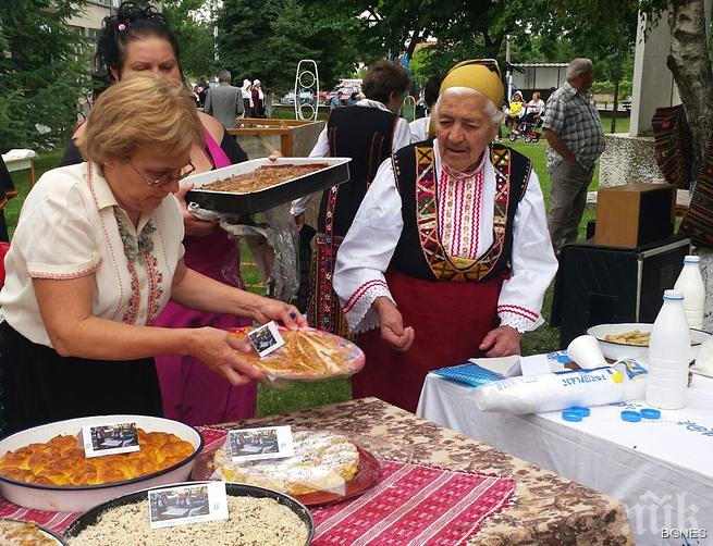 С топли катми и фолклорни песни отбелязаха Празника на житото в Преславен