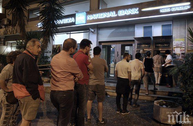 Опозицията нападна Ципрас заради референдума