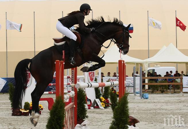 Турчин триумфира на Световната купа по конен спорт в Божурище