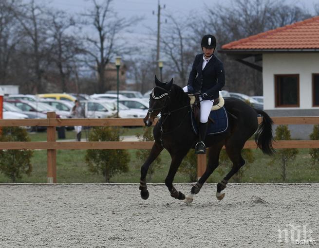 Българин остана на 27 стотни от победа на СК по конен спорт