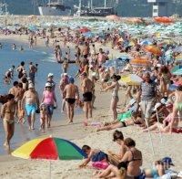 Хотелиери по морето чакат туристи от Тунис