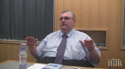 огнян минчев единственият шанс обикновените гърци покажат здрав разум юли