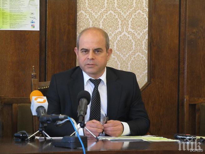 Двама кметове влизат в битка за креслото в Русе