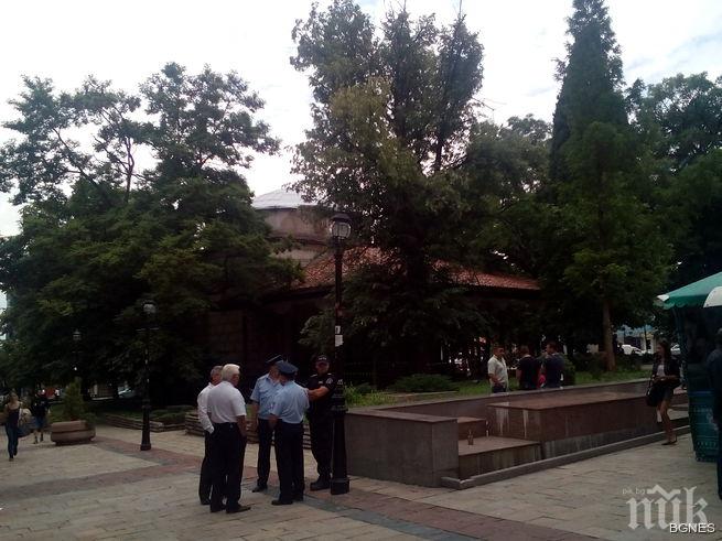 Съдът отмени забраната за провеждане на мюсюлмански протест за Куршум джамия