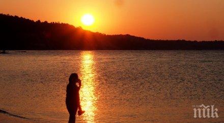 варна посрещнаха юлското слънце