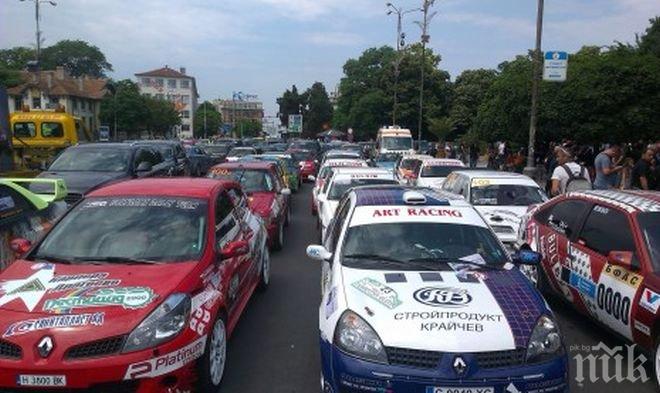 ПИК TV: Състезатели от цялата страна изпратиха Тодор Славов в последния му път