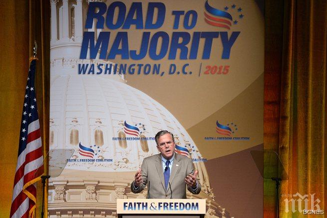 Кандидат-президентът Буш разкри доходите си за 33 години назад