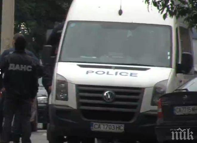 ПИК TV: Акция срещу нелегалните имигранти около Женския пазар