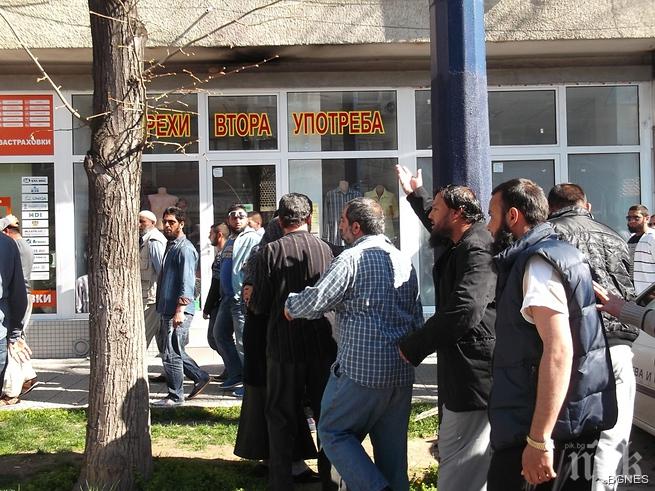 Ахмед Муса Ахмед и още 13 души обвинени за разпространение на радикален ислям