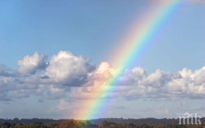 Предимно слънчево, над Източна България отново ще вали