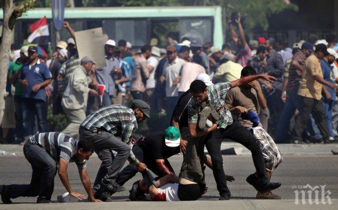 Човек загина по време на демонстрация в Кайро