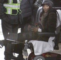 Черната перла Наоми ограбена и ранена в Париж