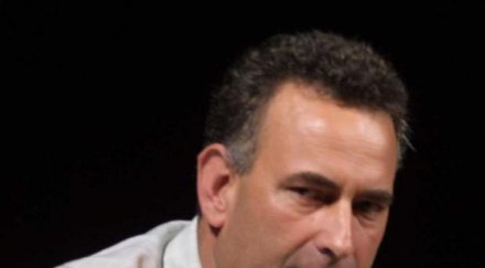 джевдет чакъров съди евдокия манева заради дюните