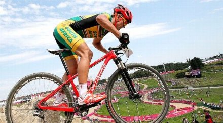 таксиджия блъсна фатално австралийски колоездач