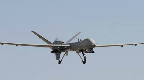 Изчезна самолет с директор на модна къща