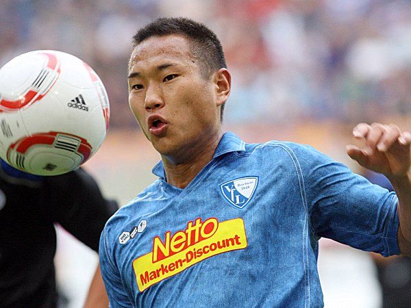 Национал на КНДР ще играе в Южна Корея