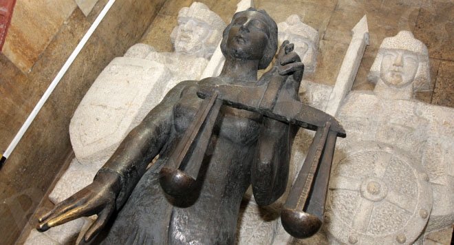 Британски съд оправда 12-годишен, бил тъп за престъпник