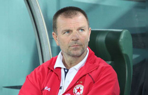 Връчват Златен скункс на Стойчо Младенов