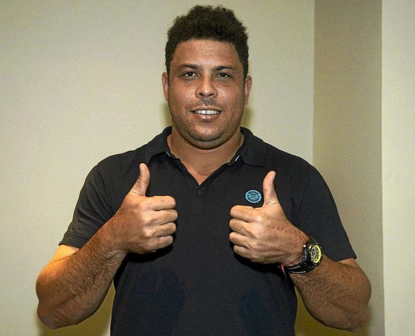 Роналдо се разведе и тутакси заби ново гадже