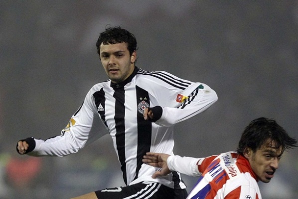 Сръбски национал ще рита в Генчлербирлиги