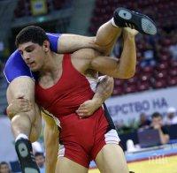 Без изненади в първия ден на шампионата по борба в Пловдив