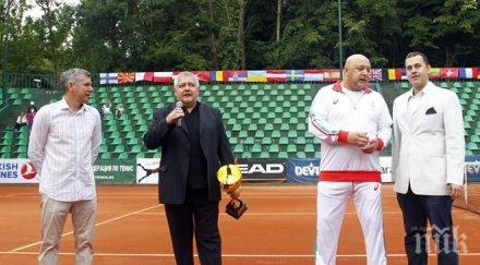 спортният министър красен кралев откри тенис шоуто годината пик мастърс шампионите играят премиера борисов любо пенев глeдайте живо пик