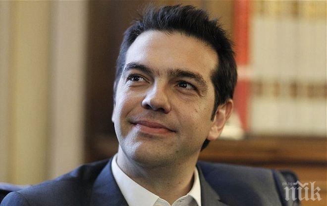 Започна референдумът в Гърция