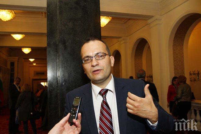 Мартин Димитров: Защо гърците ще преговарят с „терористи”?