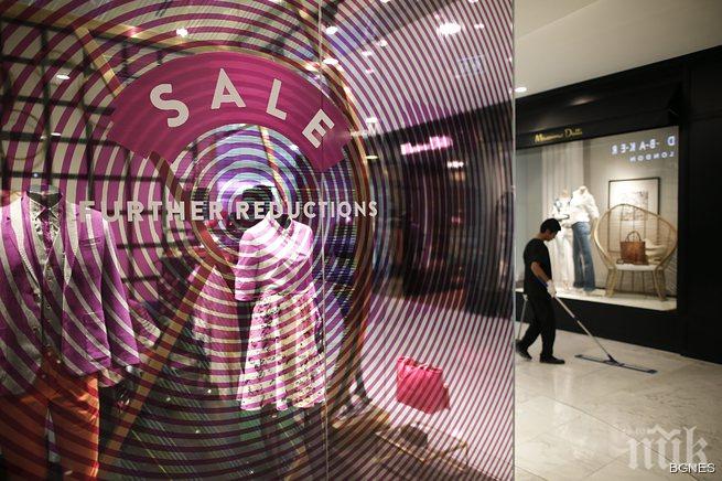 Катар строи мол колкото 50 футболни игрища