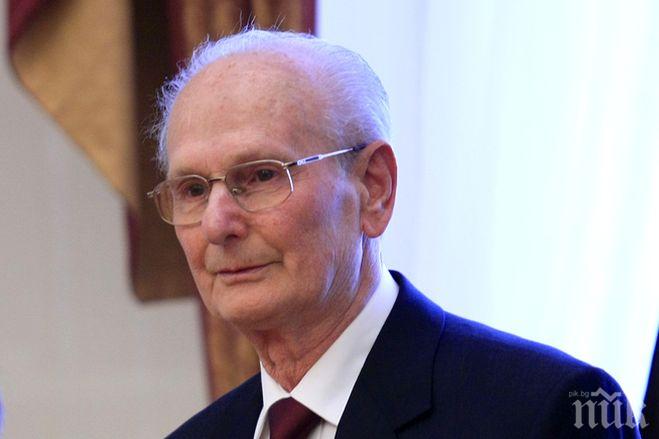 Почина бившият председател на Конституционния съд Неделчо Беронов