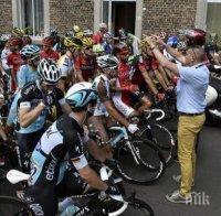 Групово падане на колоездачи в третия етап на „Тур дьо Франс“