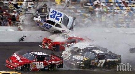 ранени зверска катастрофа наскар видео